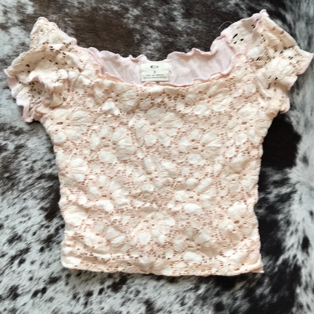 Urban Outfitters crop side sleeve top